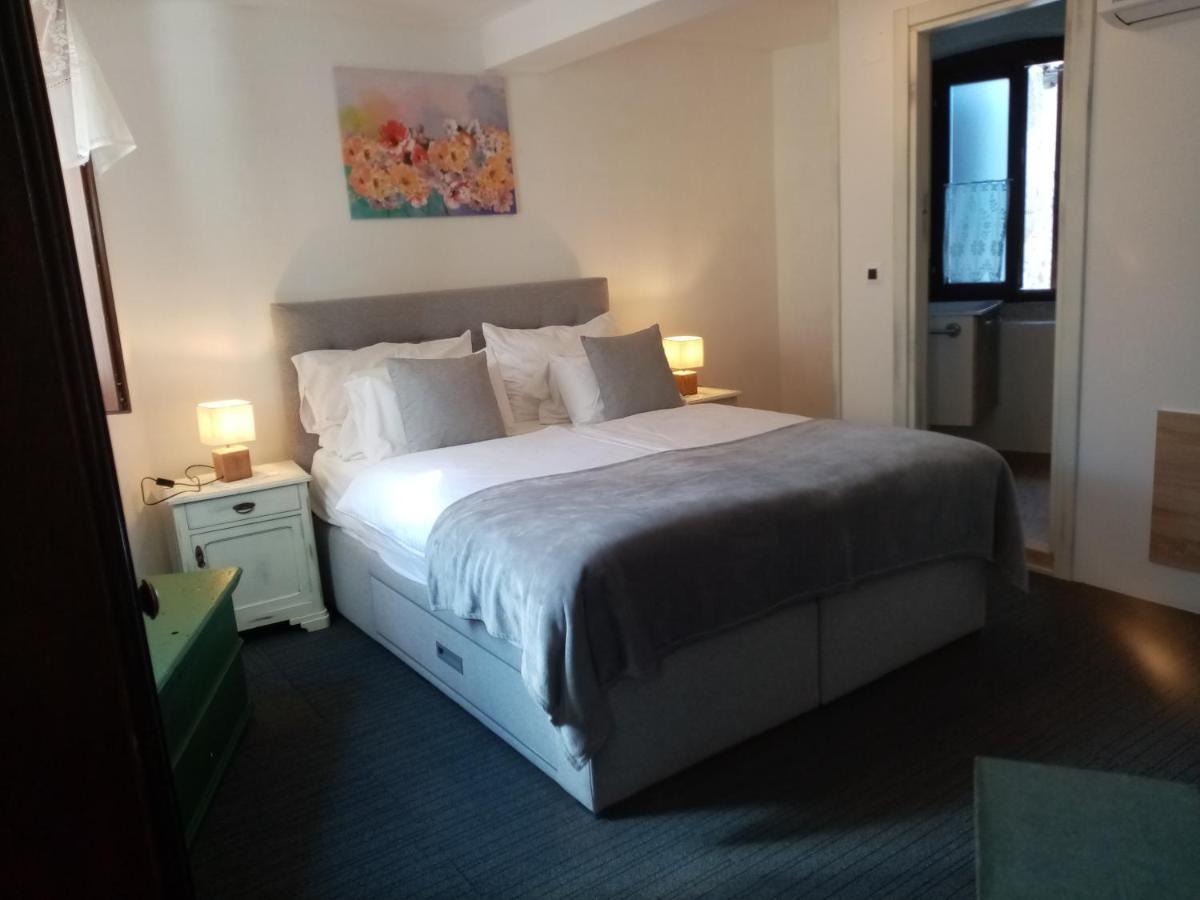 Rooms Serafin 莫托文 外观 照片