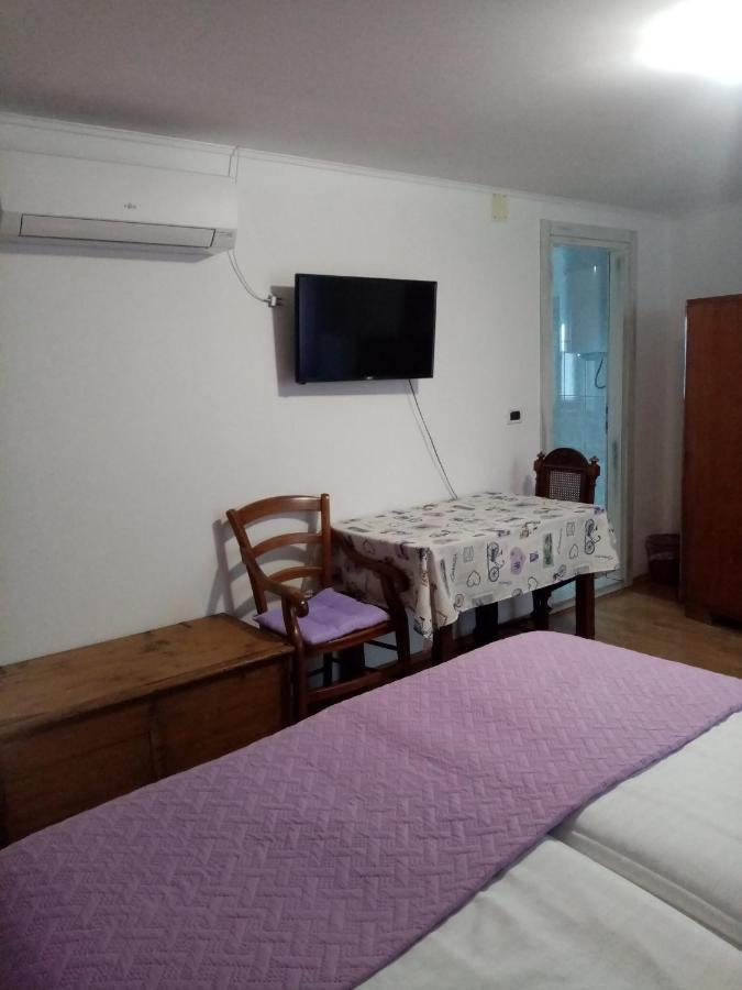 Rooms Serafin 莫托文 外观 照片