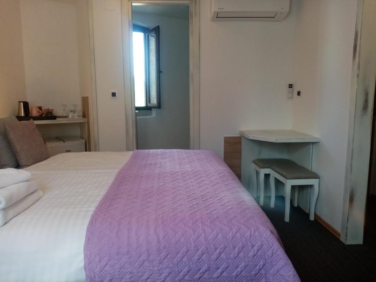 Rooms Serafin 莫托文 外观 照片